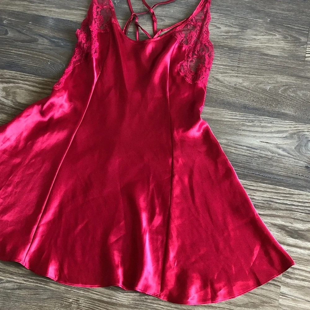 Victoria’s Secret Vintage Red Satin Slip Nightgown Lingerie Lace Small